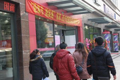 干洗加盟風險大嗎？UCC洗衣加盟連鎖品牌加盟總部將派遣專業人員駐店指導。降低加盟風險！